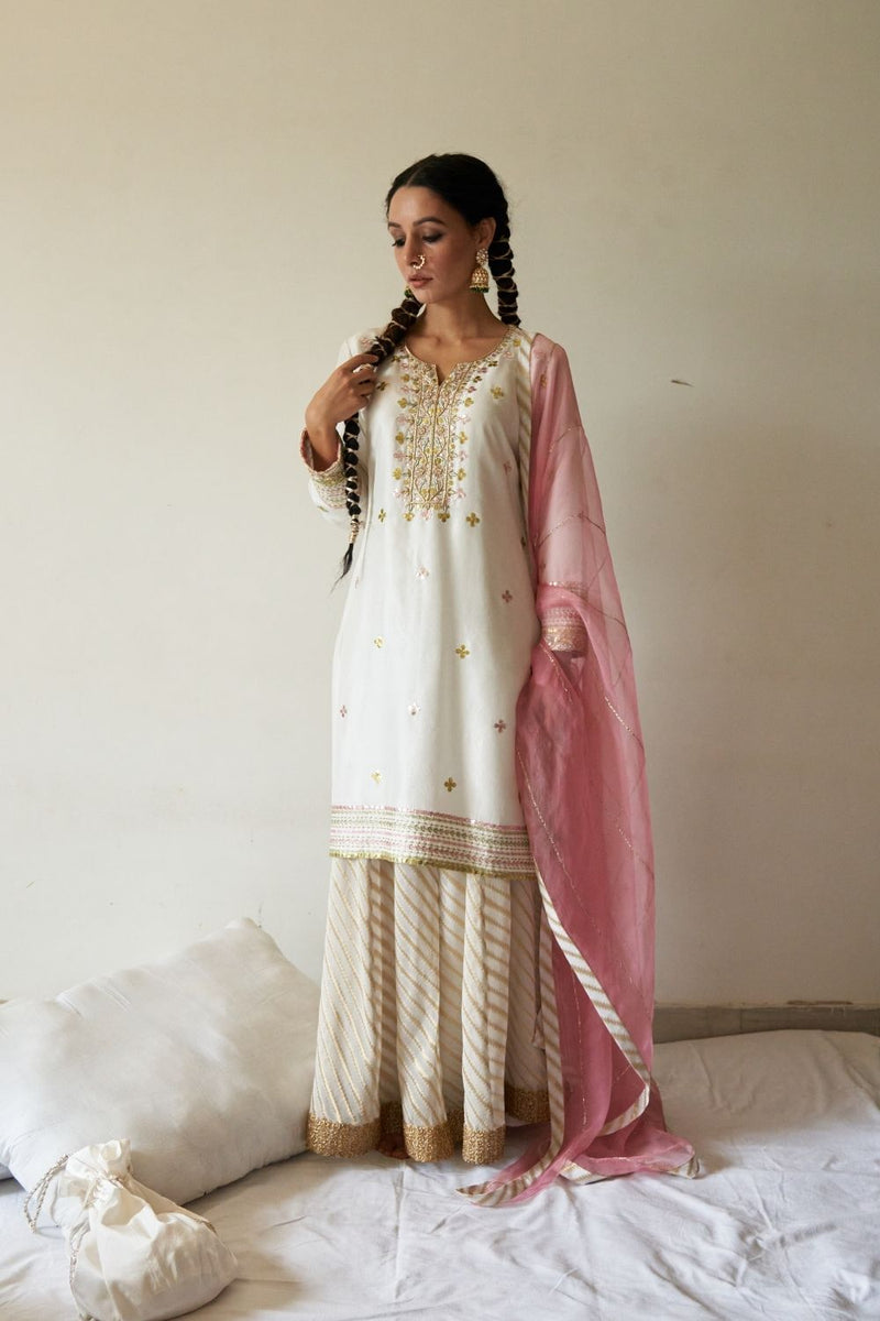 Rushat Gottiya Kurta, Jama and Odhni