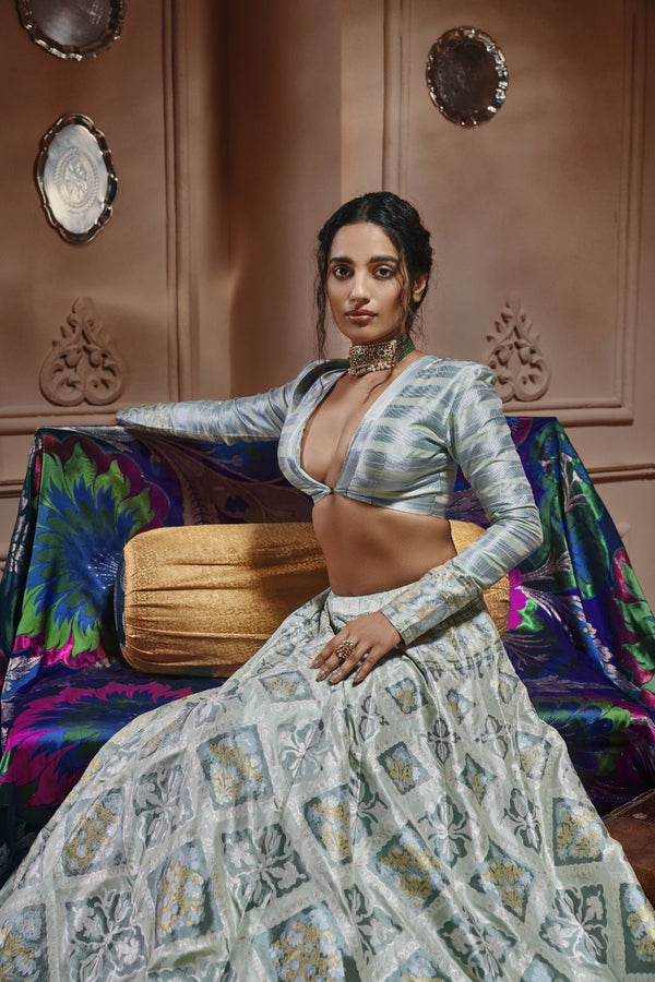 Mehboobe Banarasi Handwoven Lehenga