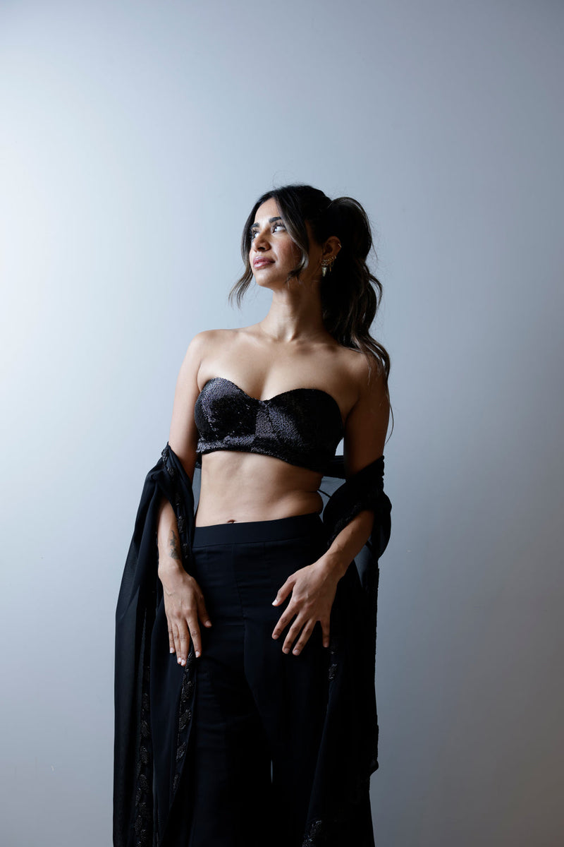 Raahat Black Cape Set