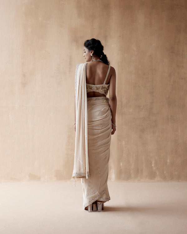 Ivory Saree And Blouse