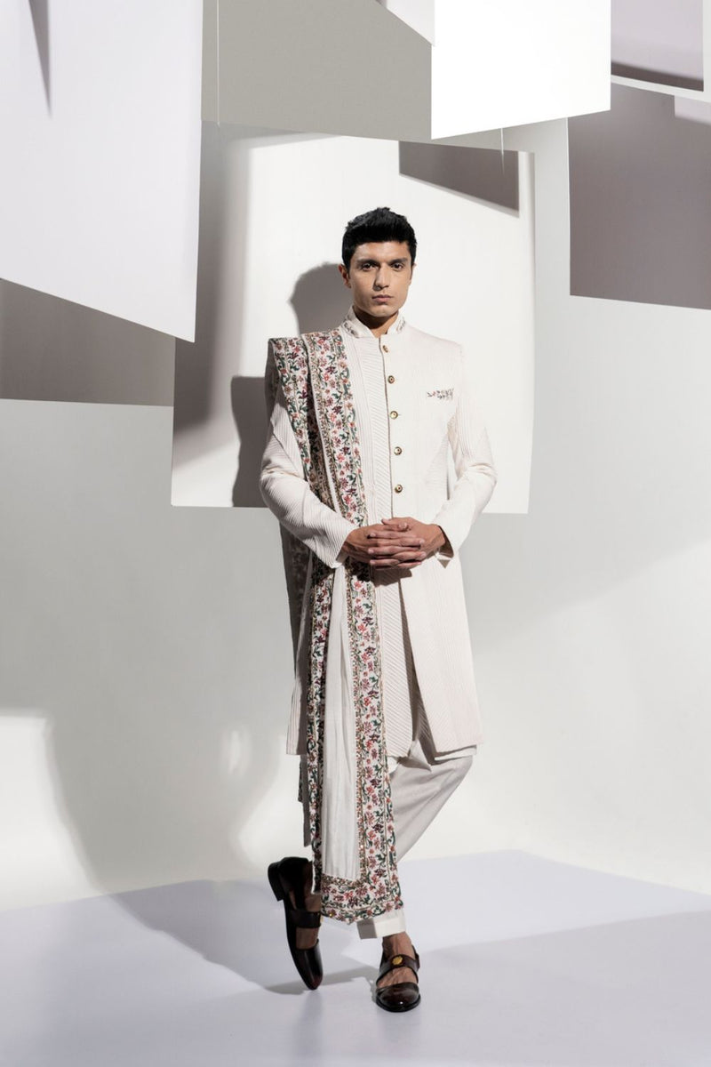 Sherwani for men — A True Definition Of Opulence And Elegance In Men's  Fashion | by Korabynm | Medium