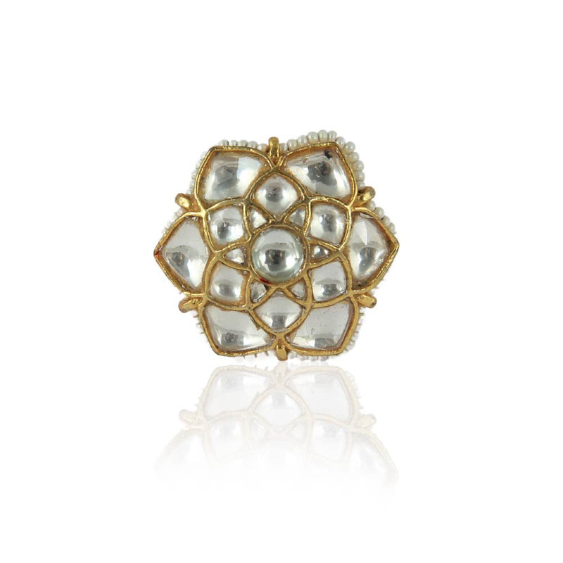 WHITE FLOWER RING