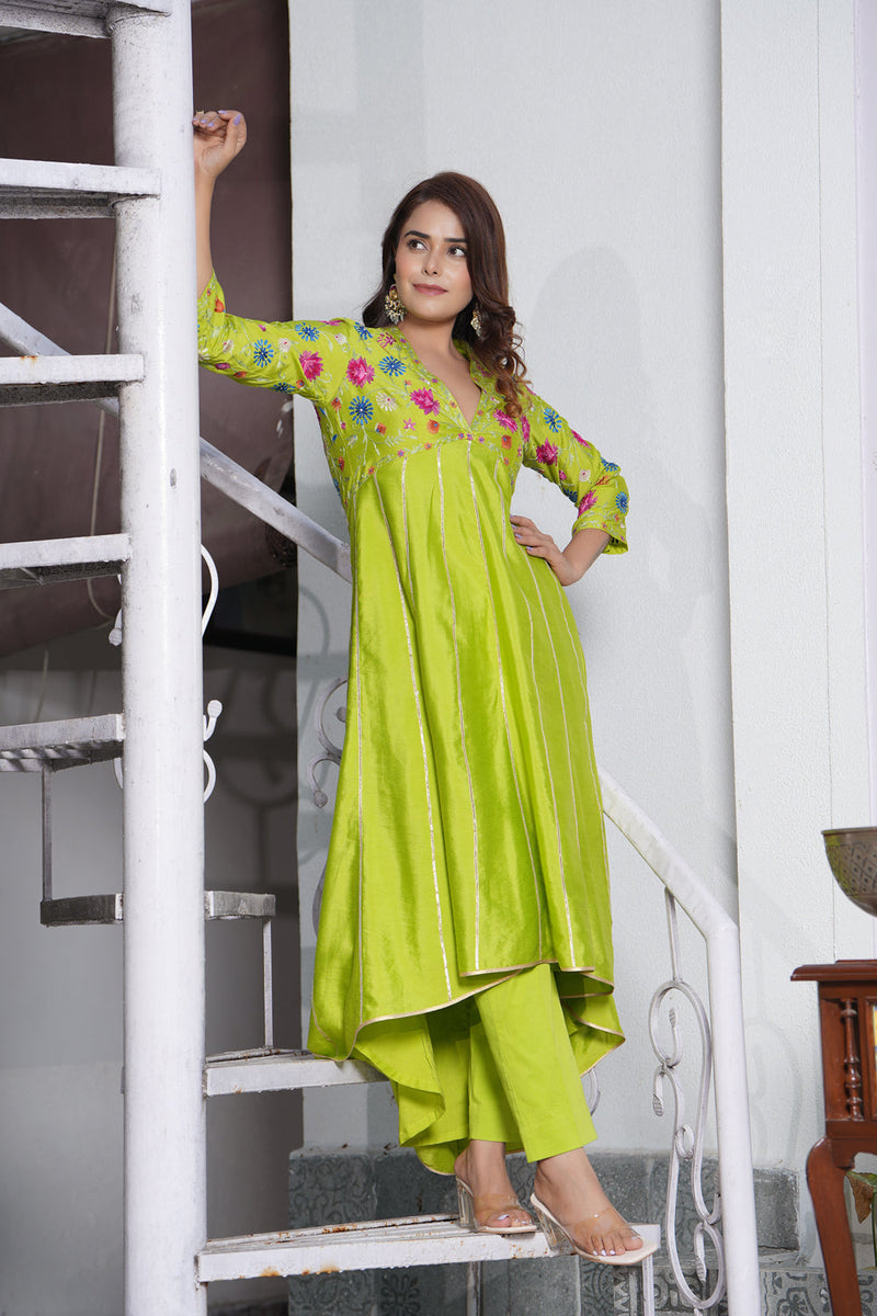 Love Bird Hi-Lo V Neck Embroidered Kurta Set