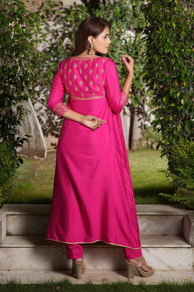 Beetroot Hi-Lo V Neck Embroidered Kurta Set