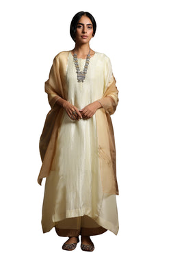 Waheeda A-line Kurta With Jama And Organza Odhni