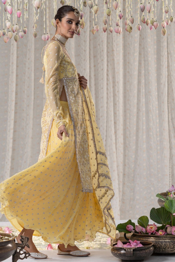 Sajda Anarkali with Sajda Skirt