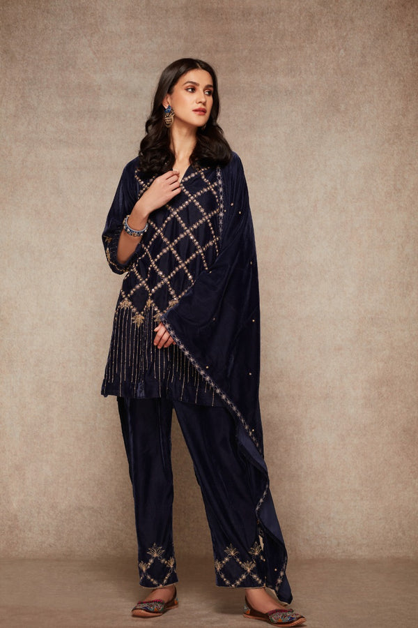 KURTA AND PALAZZO SET