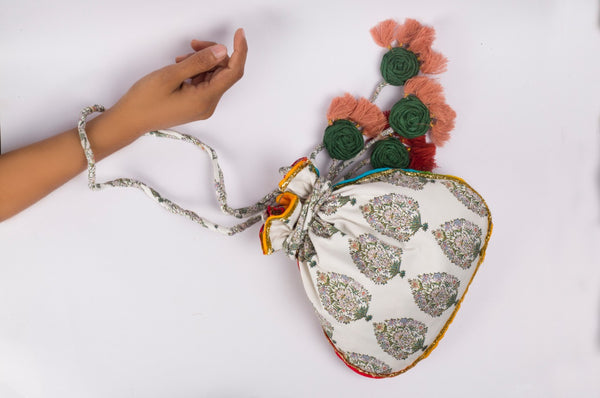 Antique Paan 2